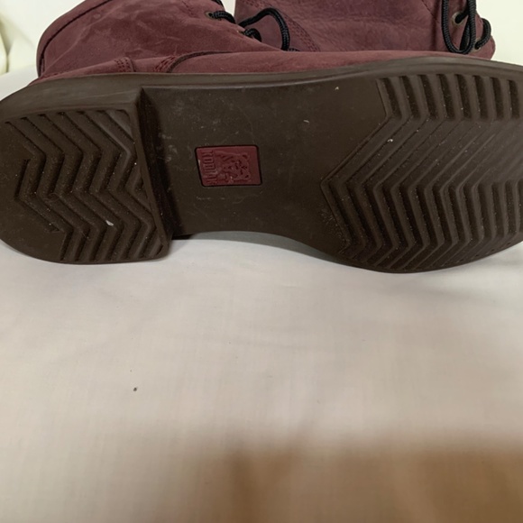 Woman’s Kodiak Waterproof Boots Size US 11 - Picture 5 of 5